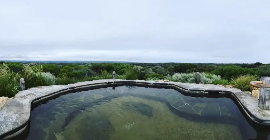 Mornington Peninsula Hilltop pool